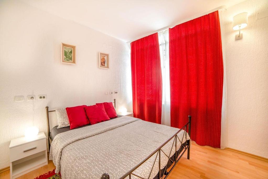 A Window On Rovinj Apartment Bagian luar foto